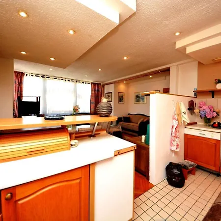 Nour El Donya - Your Touch Of In The River-heart Of Villa Bihać