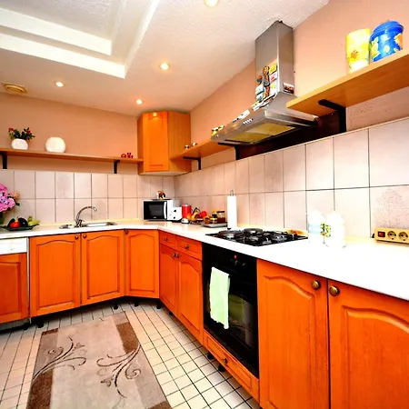 Villa Nour El Donya - Your Touch Of In The River-heart Of Bihac