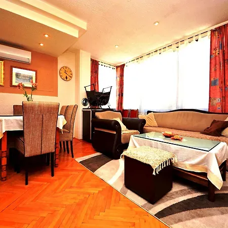 Nour El Donya - Your Touch Of In The River-heart Of Bihać